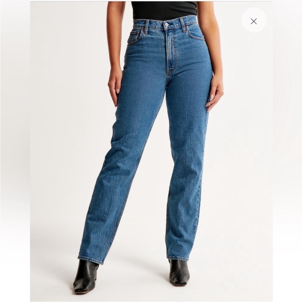 Abercrombie & Fitch Curve Love Ultra High Rise 90’s straight jeans 2/L